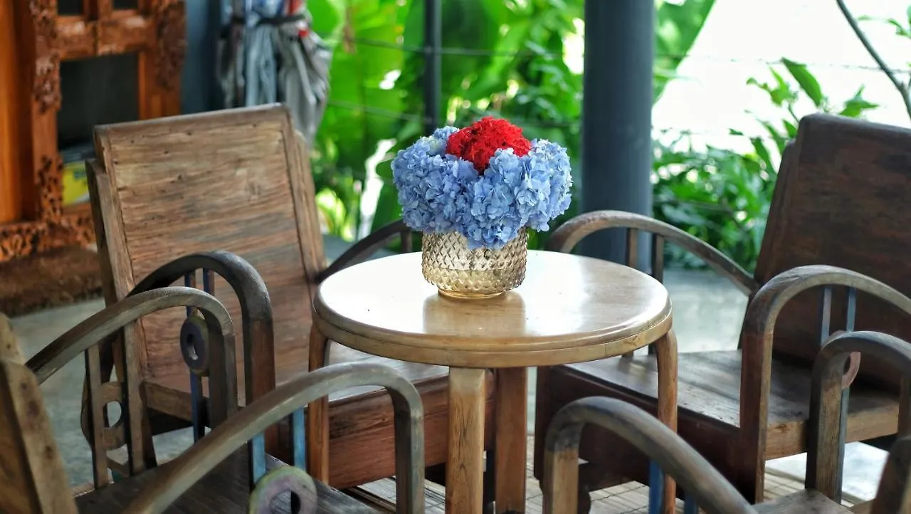 Kadewa Retreat Ubud - Adults Only 4*, Убуд