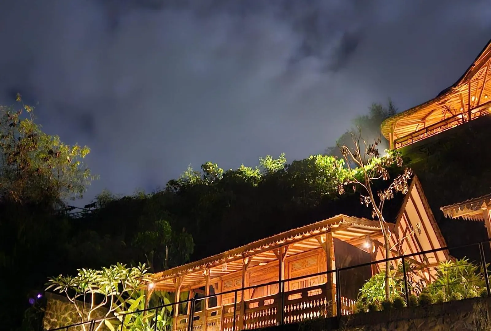 Курортный комплекс Kadewa Retreat Ubud - Adults Only