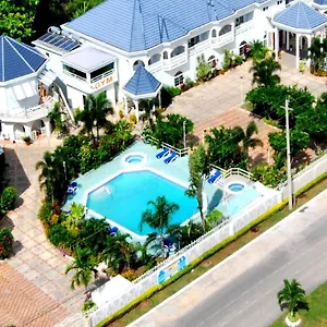 Hotel Holiday Haven And Banquet Hall ***